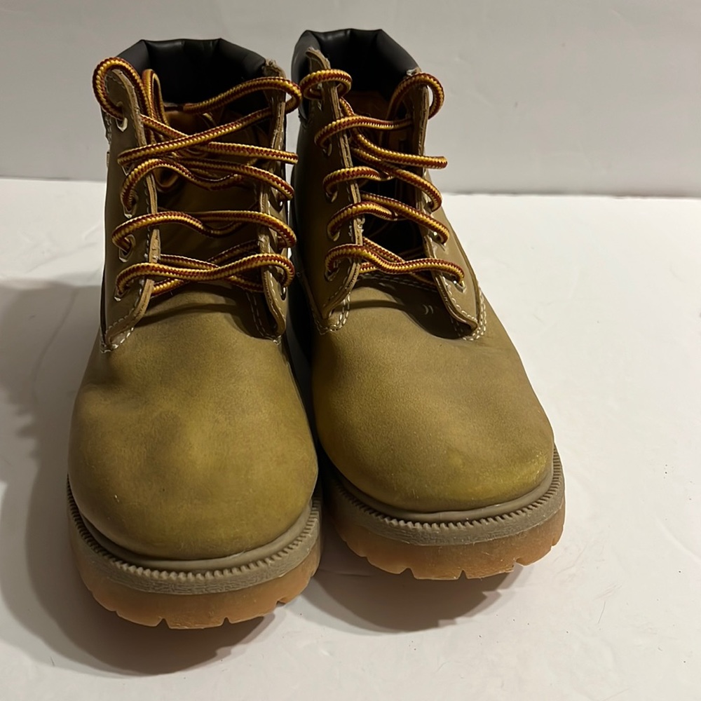 Smart fit boots. Kids size 12.5. Waterproof